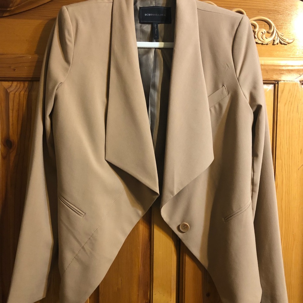 Stylish crop jacket